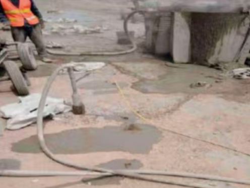 歙县水泥混凝土路面板底注浆技术 路面脱空注浆整治方案